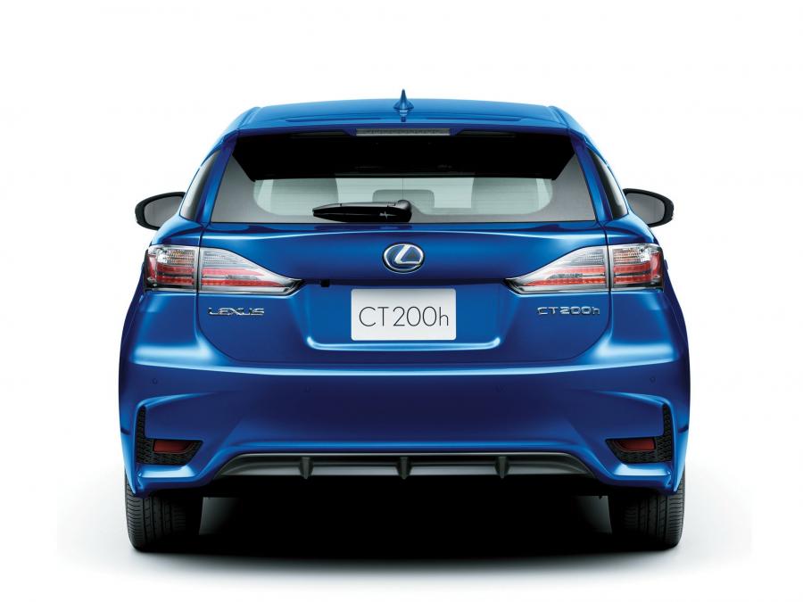  Lexus CT200h F-Sport 2014 года  (NA) (фото 35 из 41)